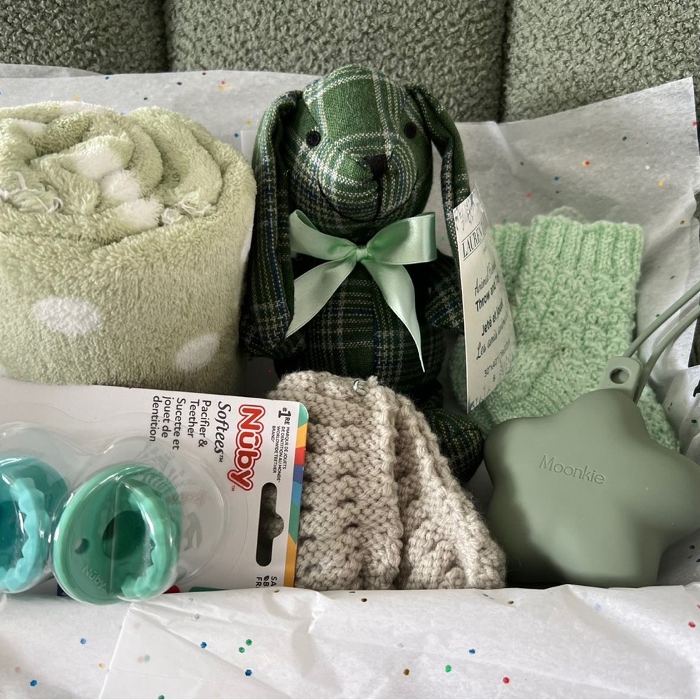 Moonkie Green Star Silicone Teether - Soft Baby Accessory